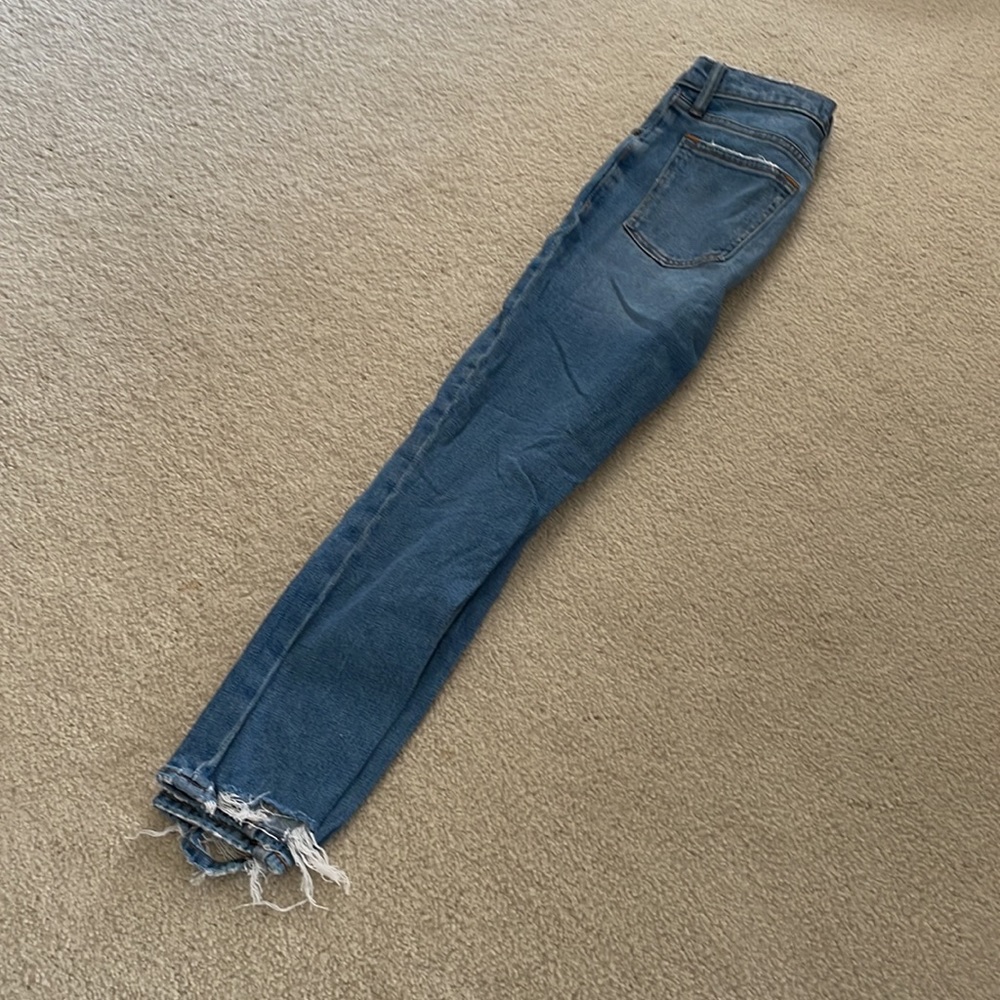 The Skinny High Rise Jean - Picture 4 of 5